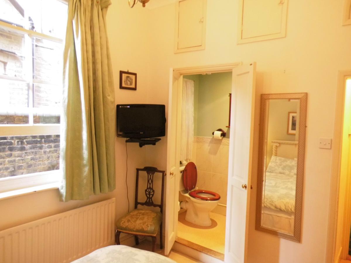 Greystones Bed And Breakfast Рочестър Екстериор снимка