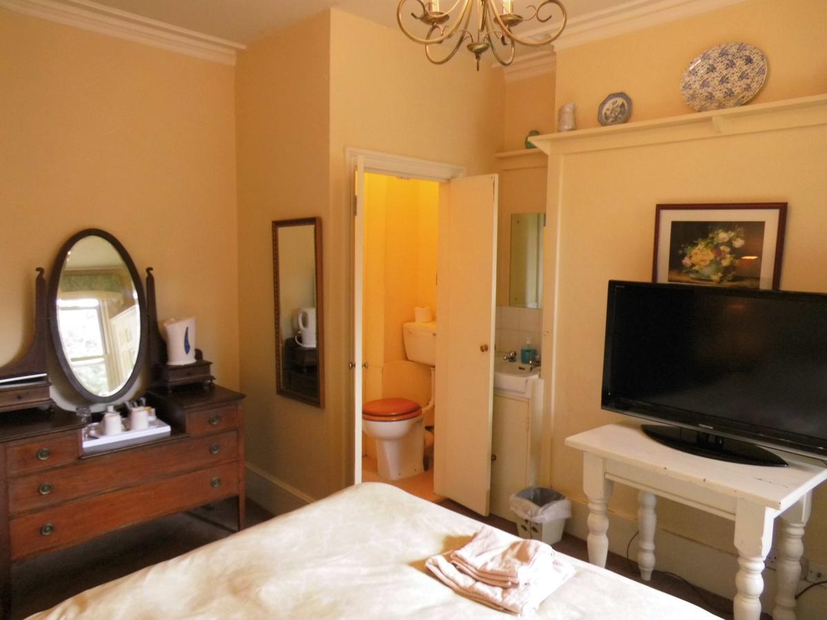 Greystones Bed And Breakfast Рочестър Екстериор снимка